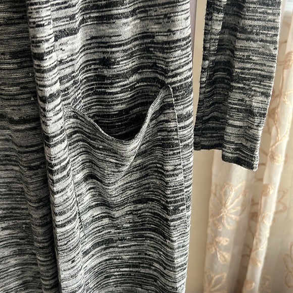 White House Black Market Maxi cardigan with pockets very thin beautiful - Picture 2 of 4